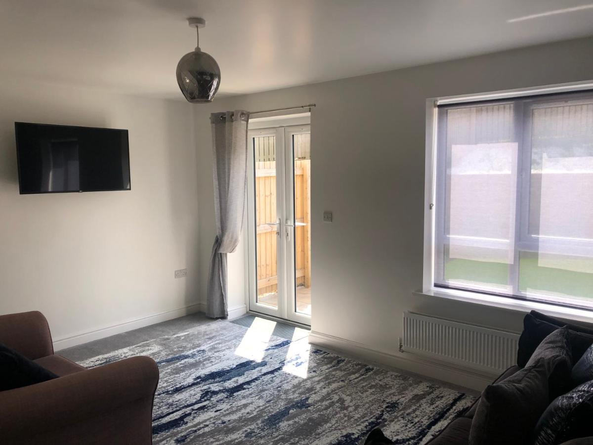 Barber House, Hoyland With Two Allocated Parking Spaces Extérieur photo