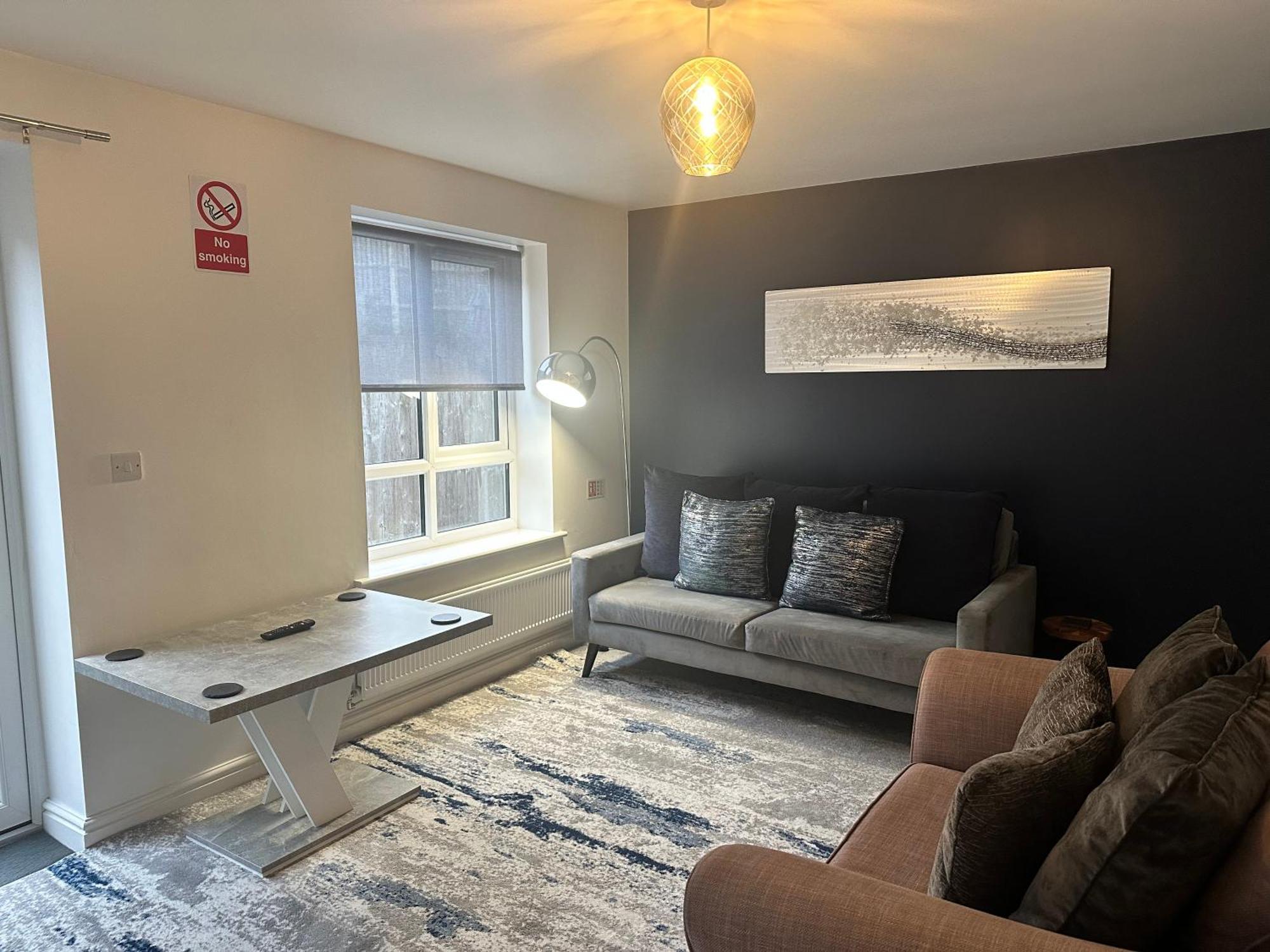 Barber House, Hoyland With Two Allocated Parking Spaces Extérieur photo